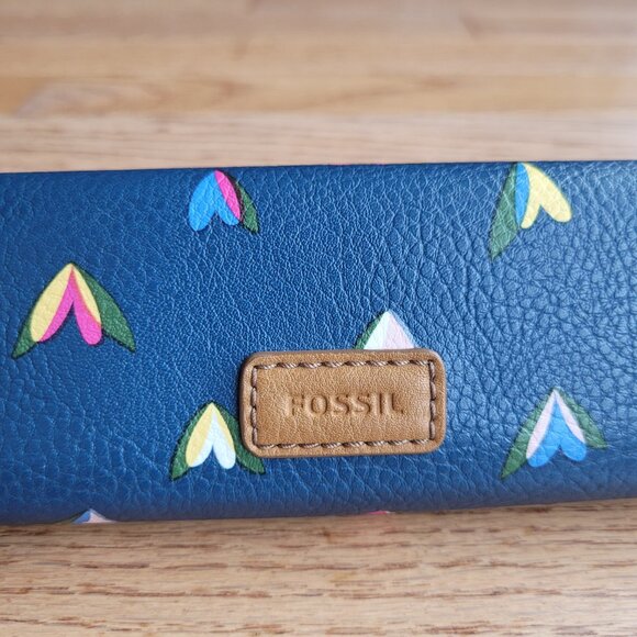 Fossil Sofia Sunglasses Case Floral Hearts Blue Hard Case Triangle - Picture 2 of 11